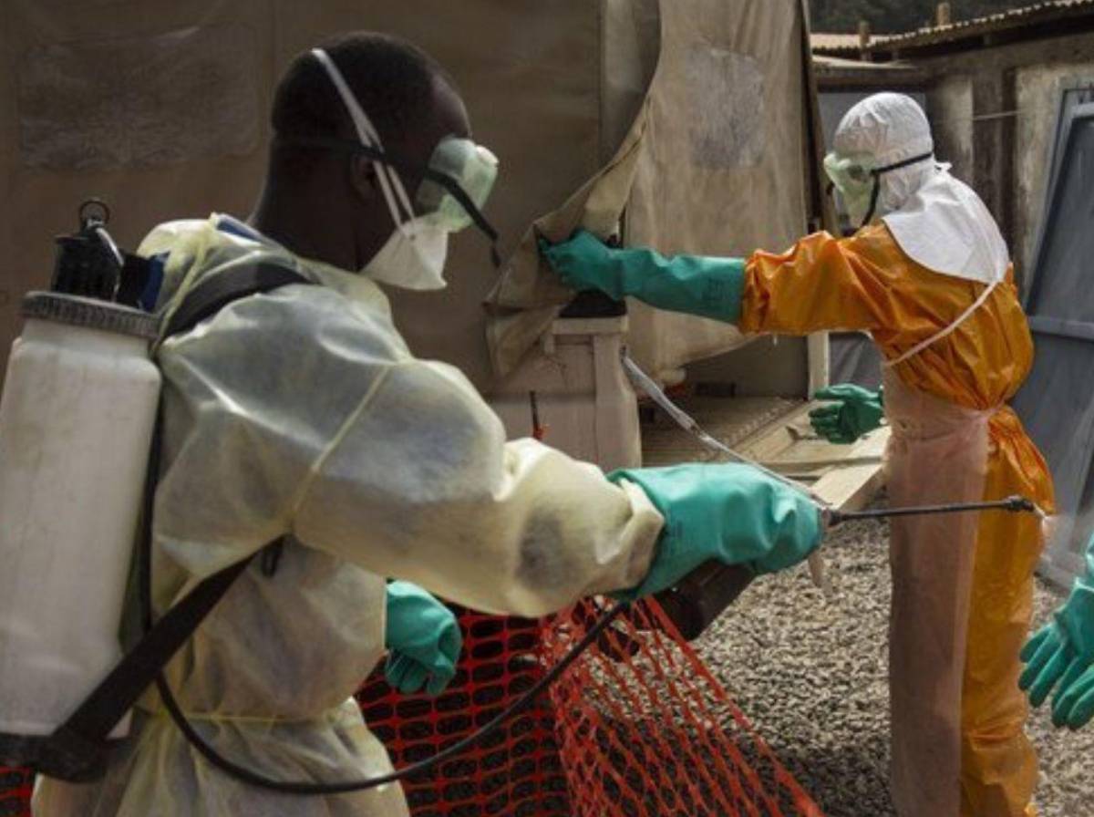 Van 88 muertos: brote letal de ébola obliga a la OMS a declarar emergencia internacional
