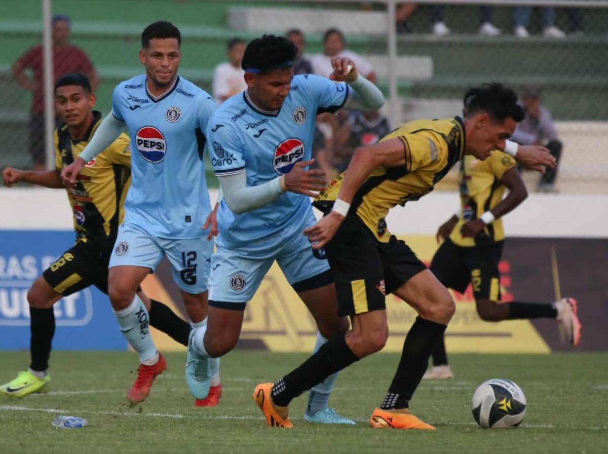 No viste en TV: La 'Roca' aparece en Motagua y Rodrigo Auzmendi se destapa