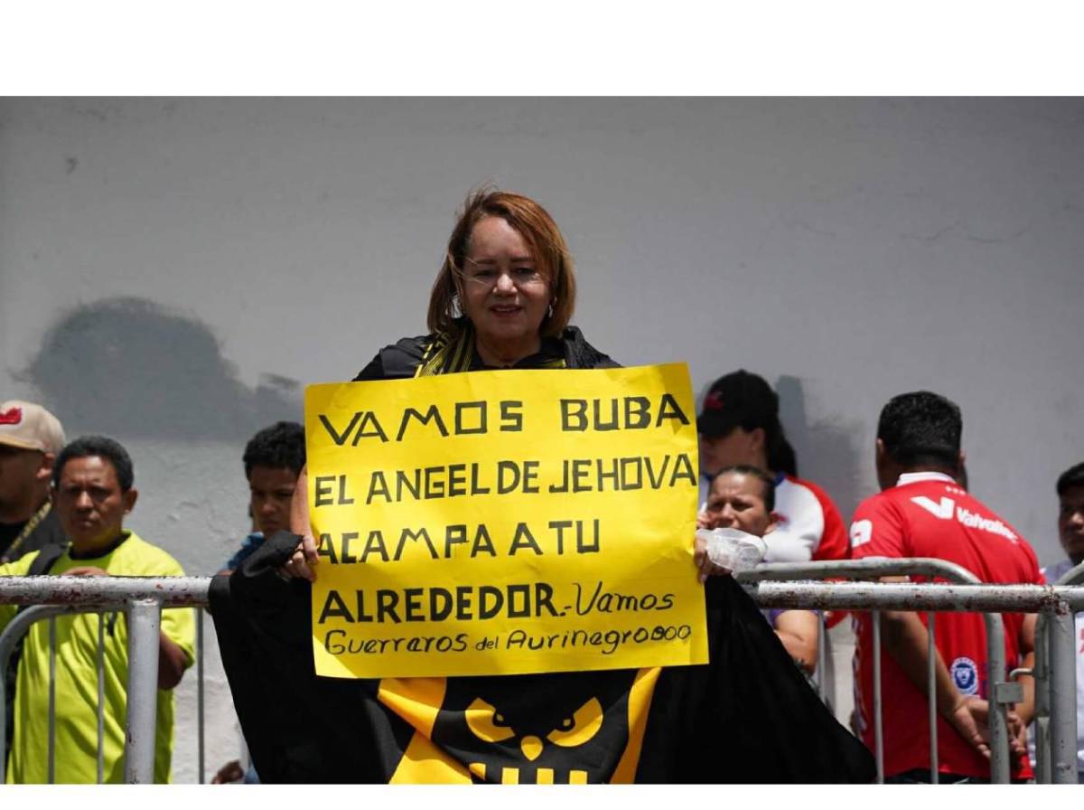 Olimpia vs Real España: chicas roban suspiros y ambiente de fiesta en el Nacional