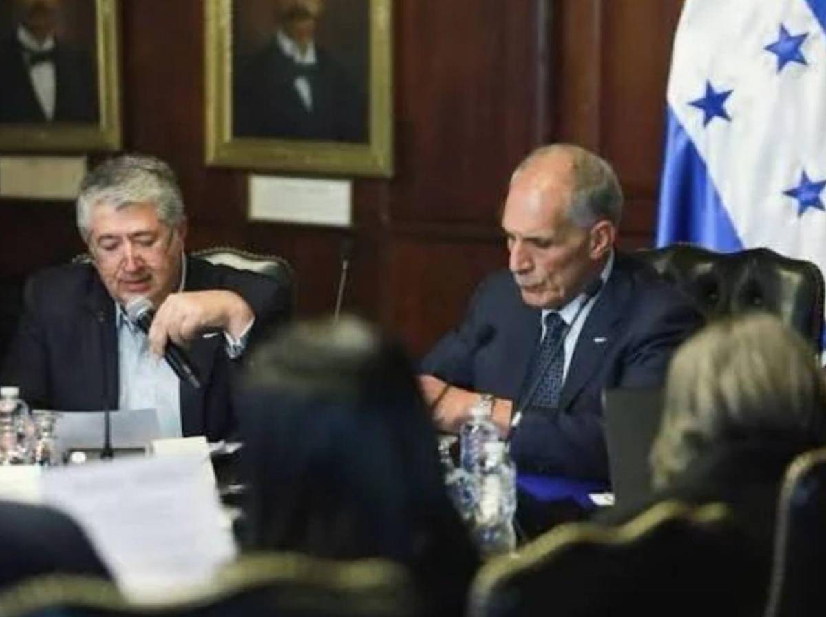 Revelan la razón por la que Asfura destituyó a Arely Argueta, Emilio Maldonado y Allan Castillo