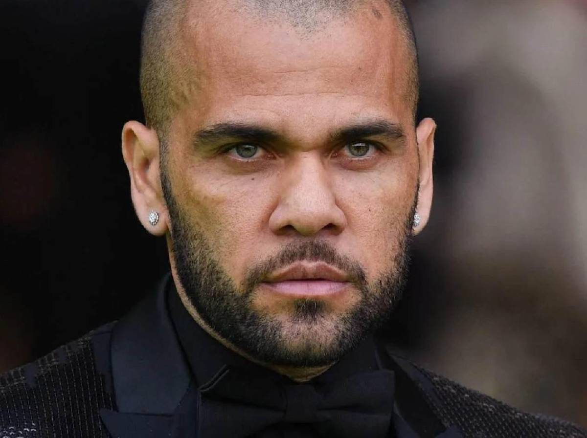 Increíble: Revelan cuánto dinero le corresponde a Alves por estar meses en prisión