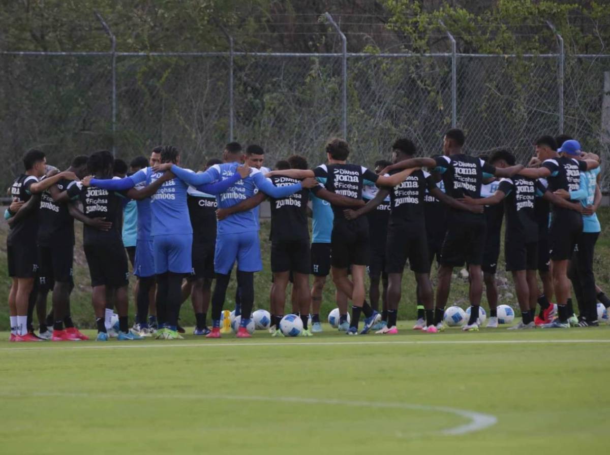 Día de entreno de Honduras: Los 'novatos' y el legionario que volvió