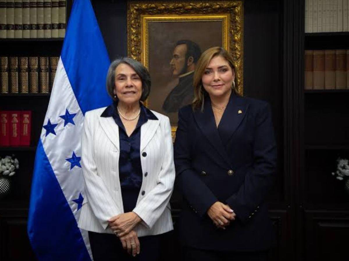 Ana Paola Hall responde a críticas por su nombramiento como embajadora en España