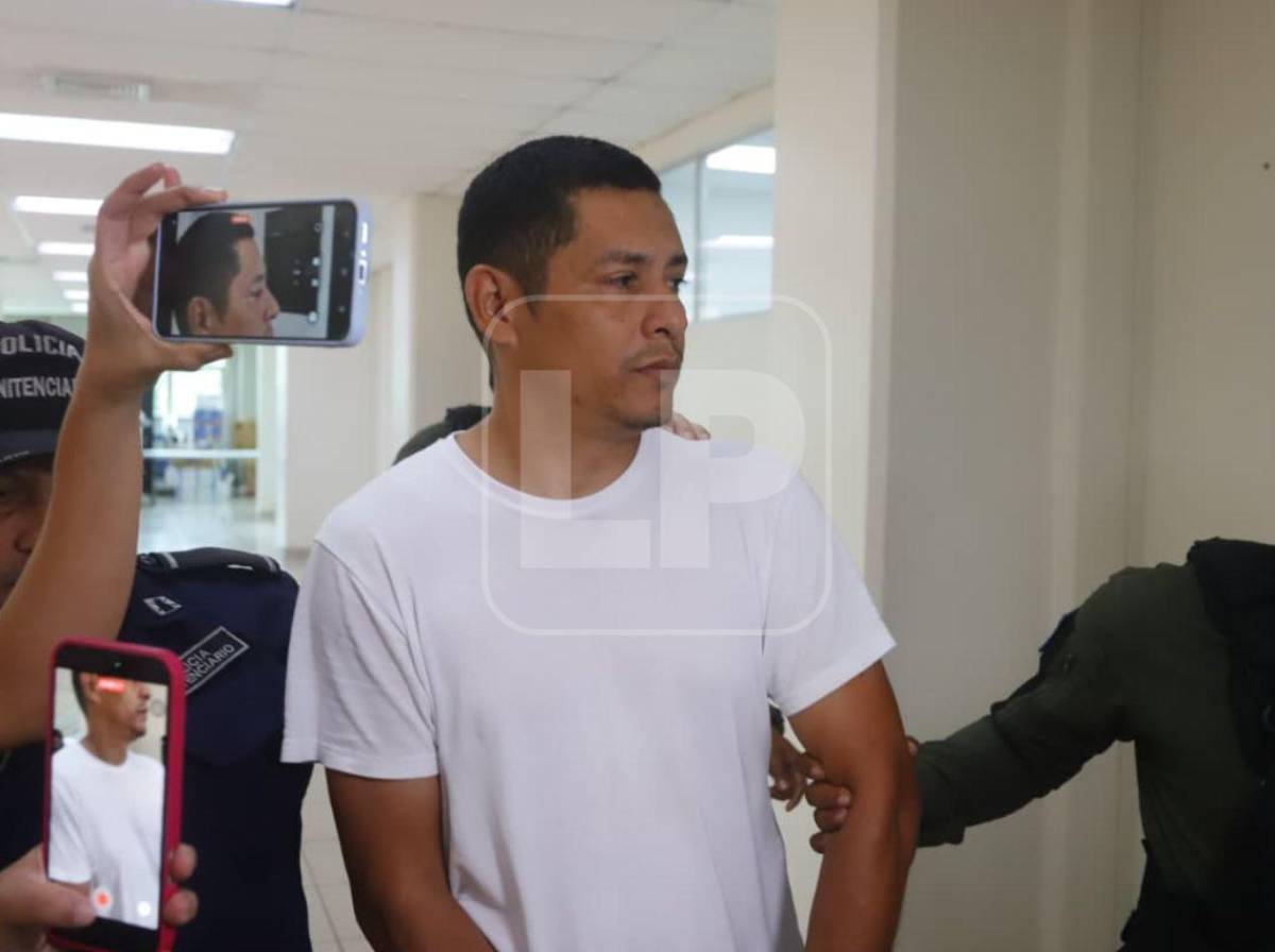 Soy un hombre honesto: Edwin Hernández al llegar a juzgados por muerte de Vianka García