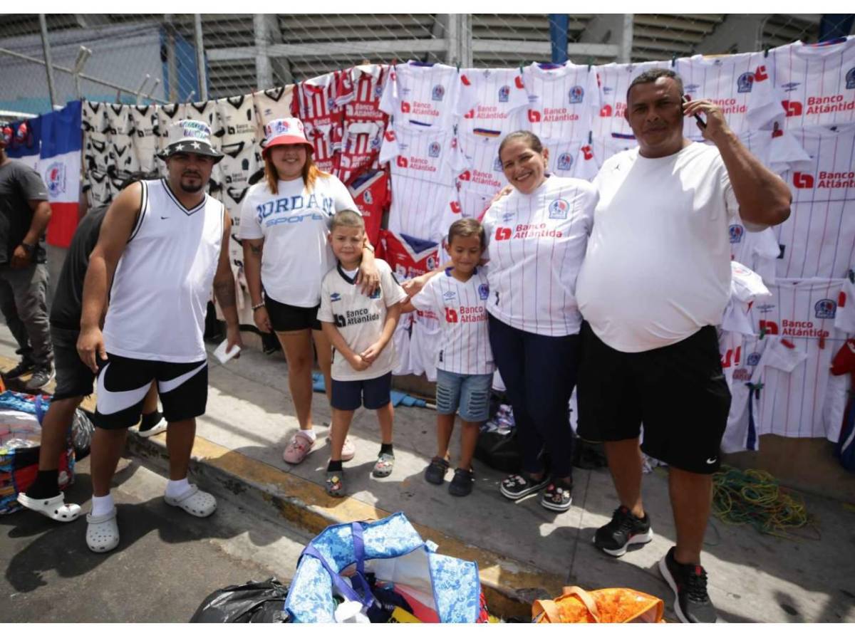 Olimpia vs Real España: chicas roban suspiros y ambiente de fiesta en el Nacional