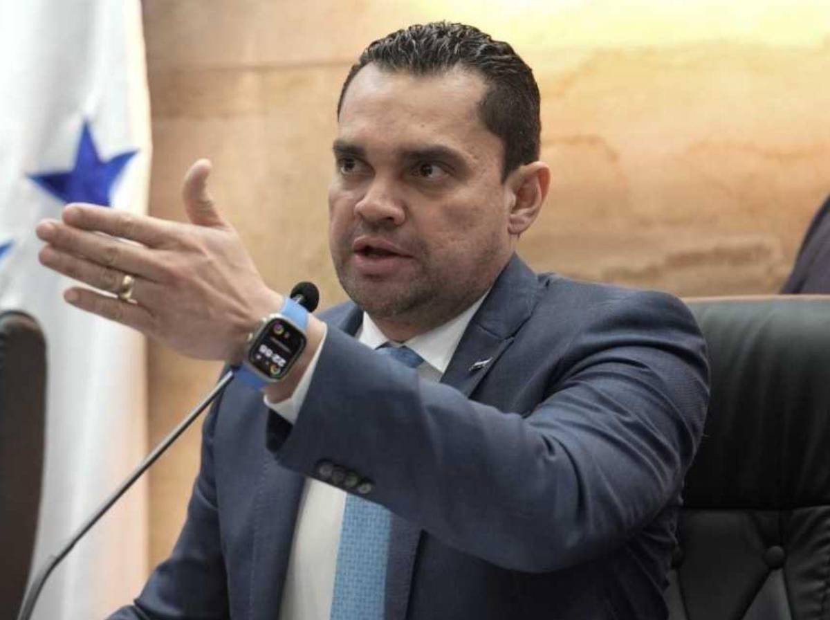 Tomás Zambrano atiza contra Mel Zelaya y le sugiere que se retire de la política