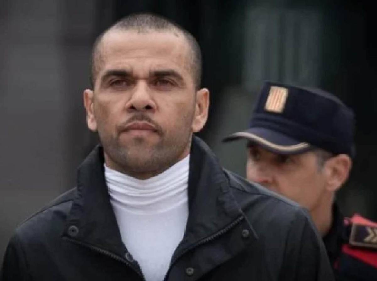 Increíble: Revelan cuánto dinero le corresponde a Alves por estar meses en prisión