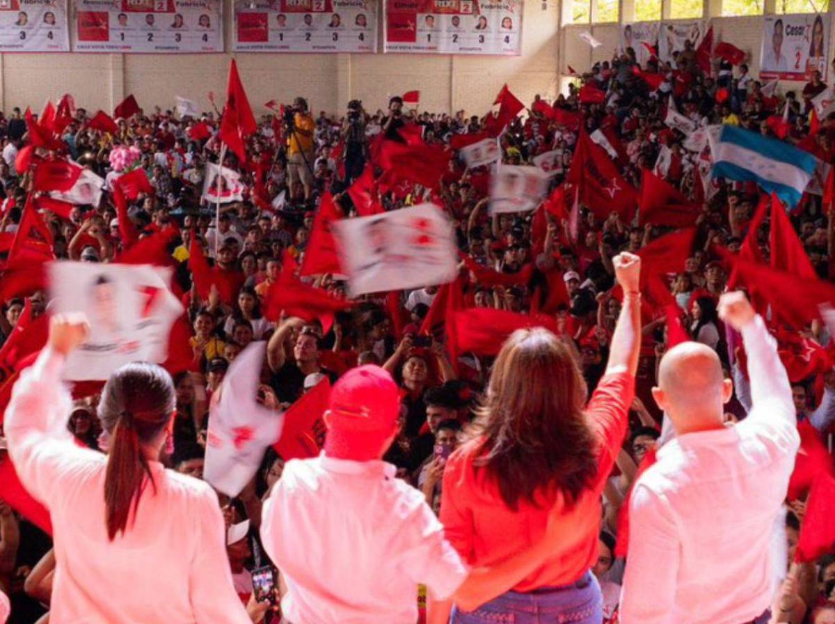 Rixi Moncada recorre la zona sur y reitera propuesta de eliminar central de riesgo