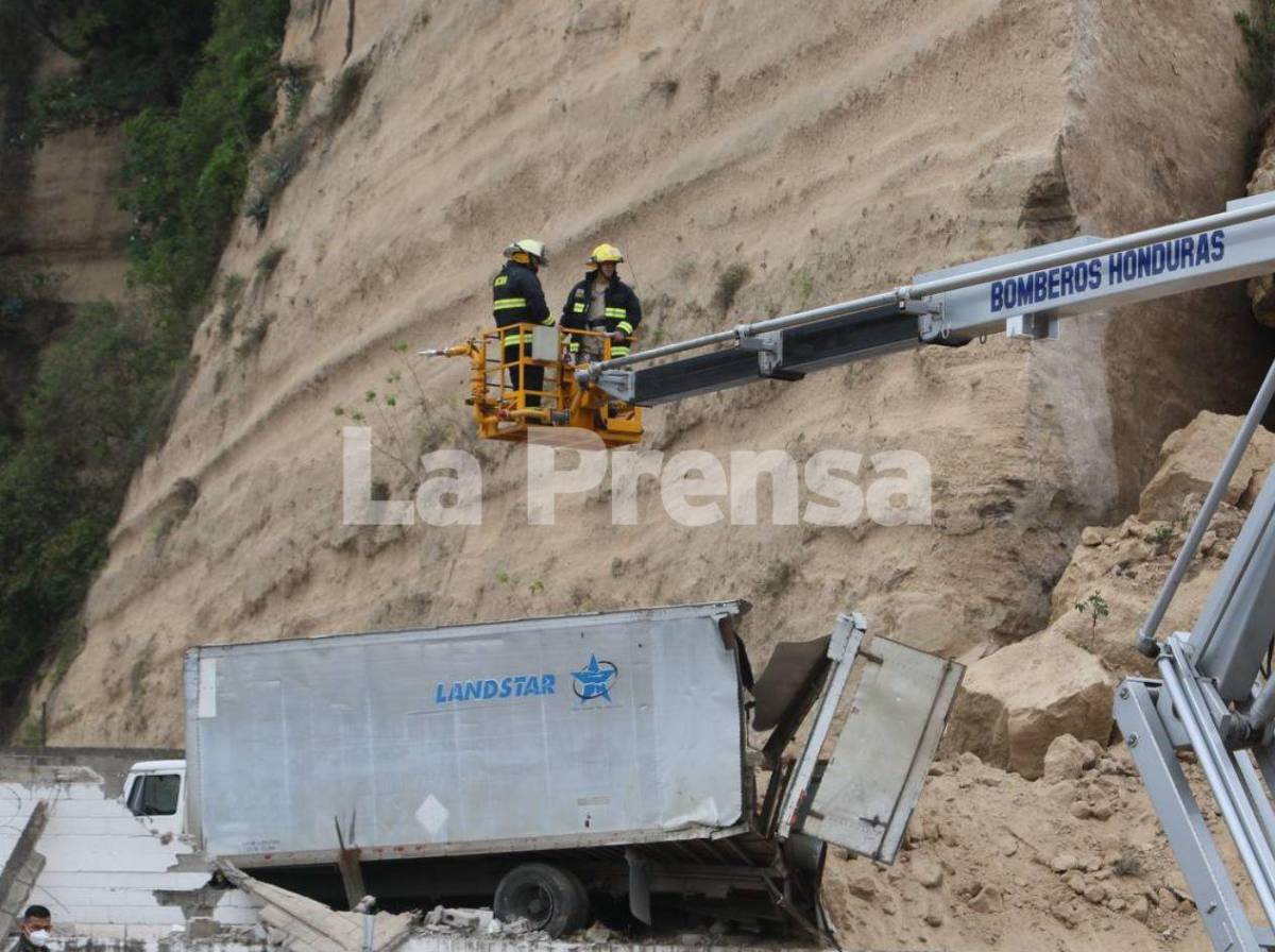 Derrumbe en Loarque: informe revela décadas de alteraciones y negligencia en el terreno