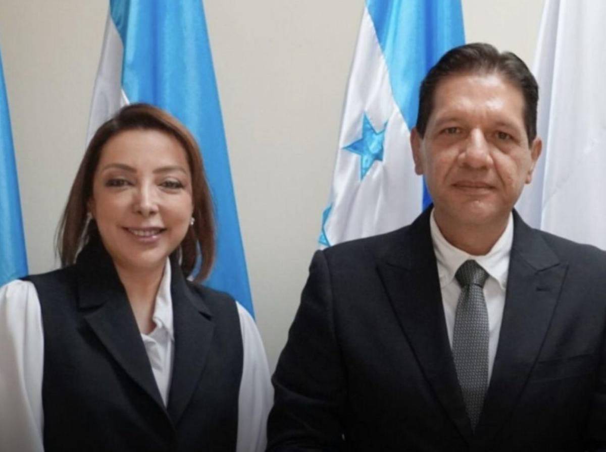 María Antonieta Mejía al fiscal Johel Zelaya: Sigue haciendo el ridículo