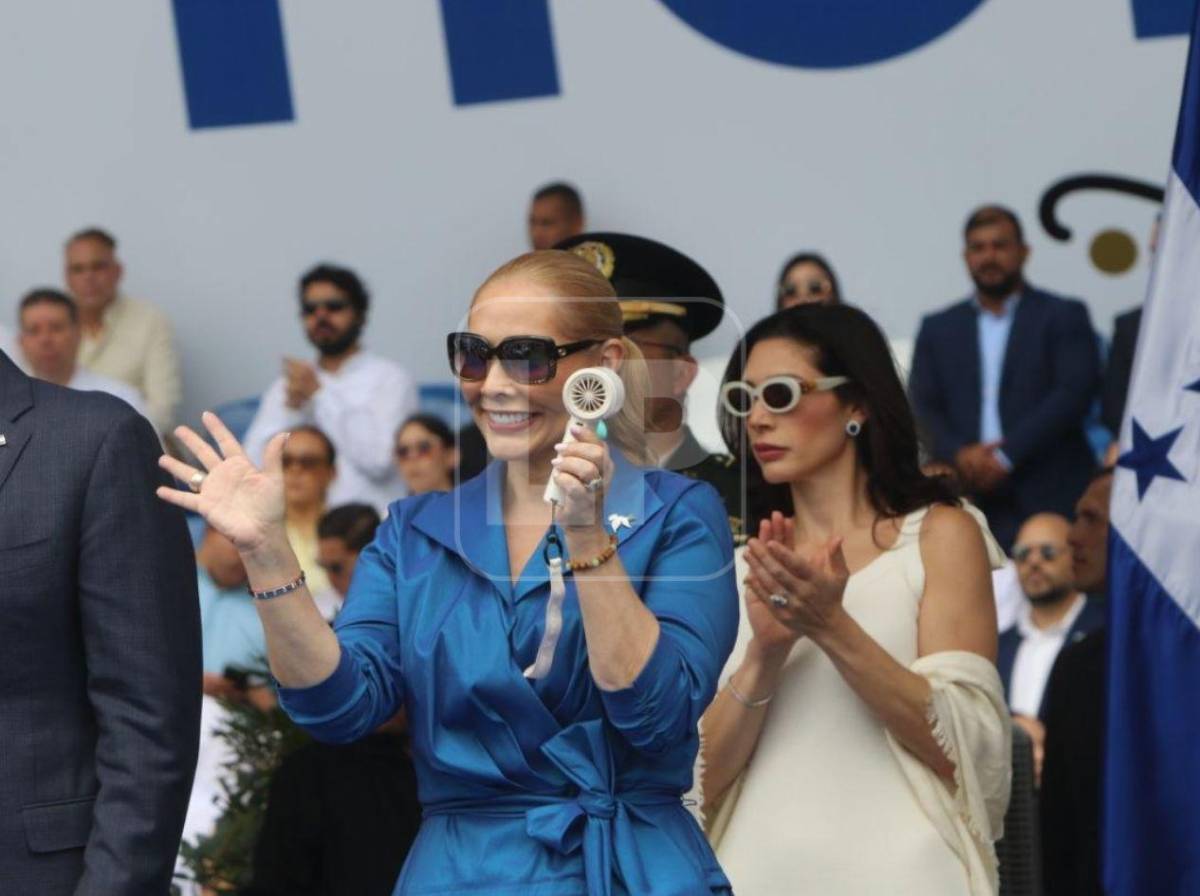 Políticos hondureños derrochan elegancia en la celebración de independencia