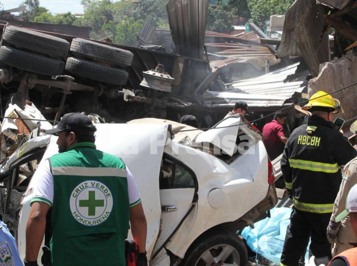 Conductor de volqueta quedó calcinado tras el brutal accidente en la colonia Villa Nueva