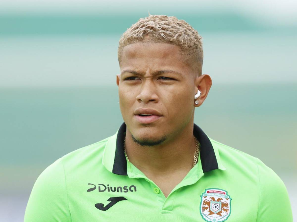 ¿Quién es la periodista que robó suspiros? Ambiente en el Marathón-Victoria