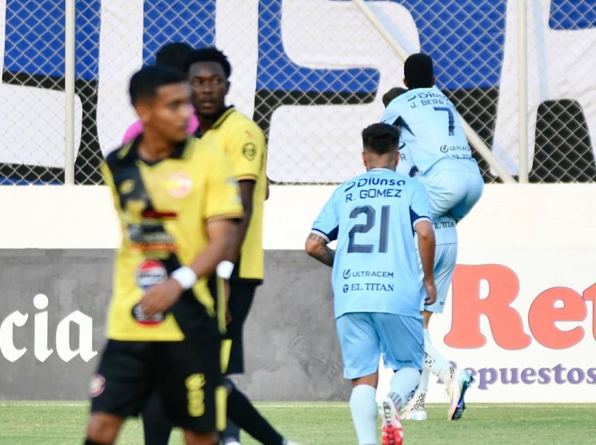 No viste en TV: La 'Roca' aparece en Motagua y Rodrigo Auzmendi se destapa