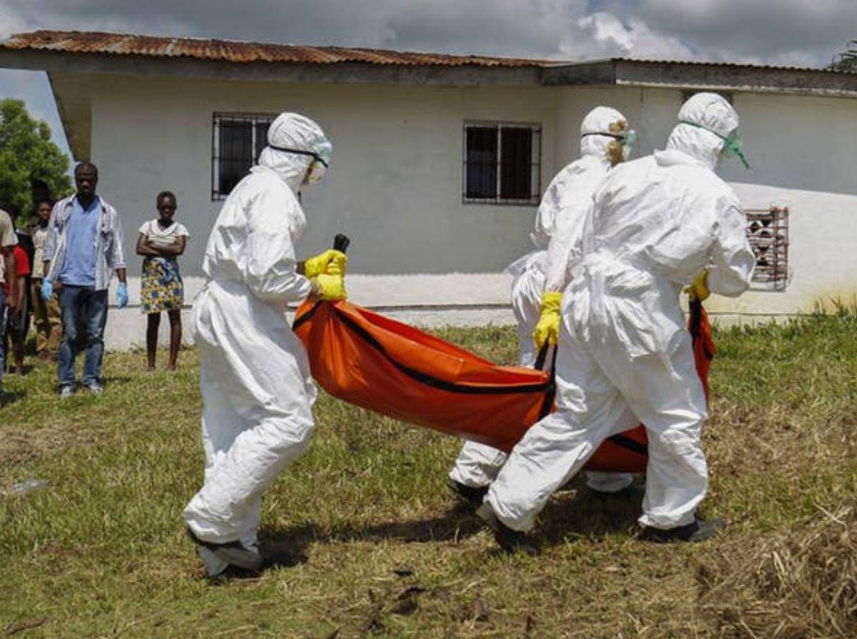 Van 88 muertos: brote letal de ébola obliga a la OMS a declarar emergencia internacional