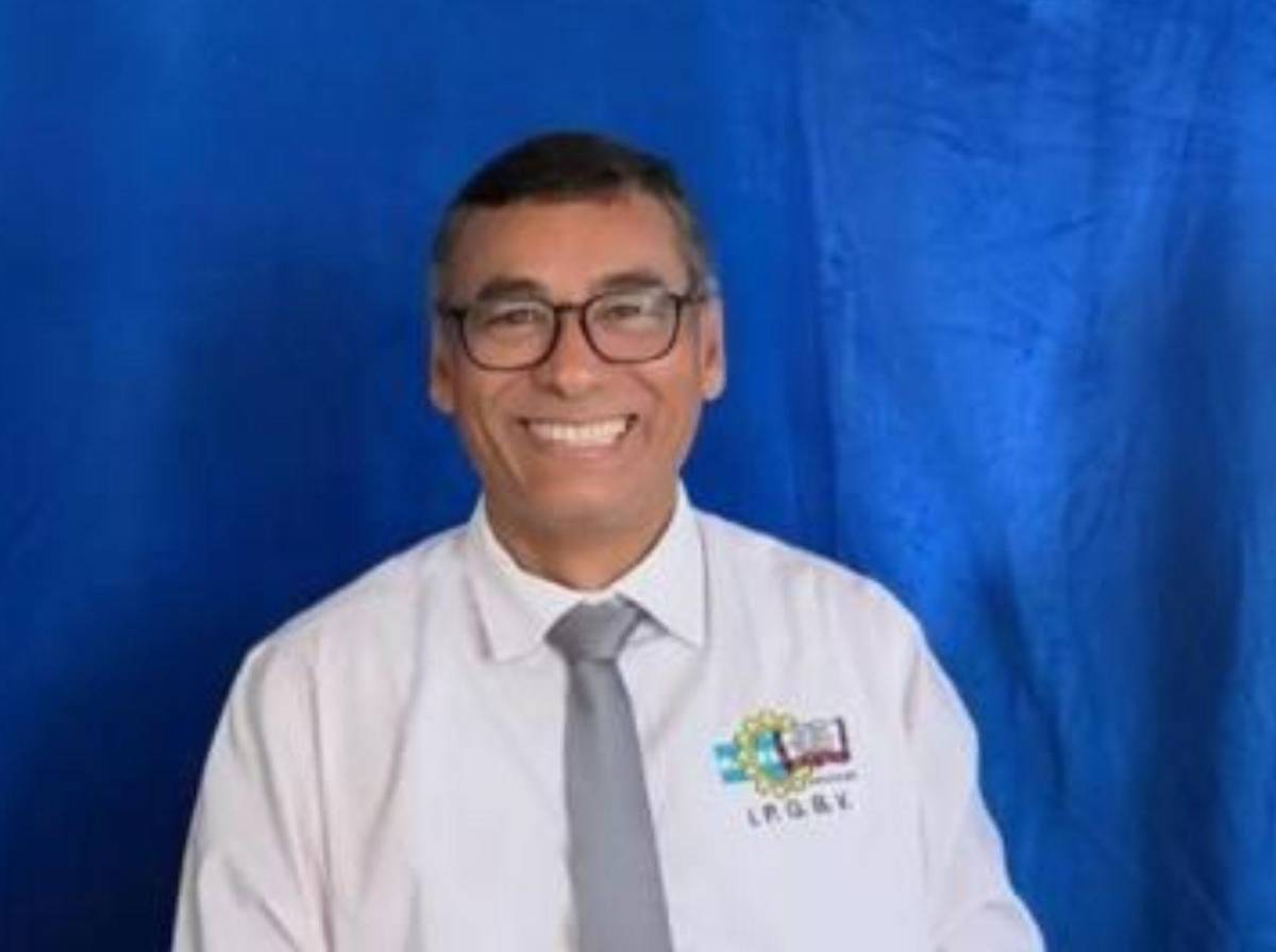 No toleraba las injusticias: entierran al director Víctor Fiallos en SPS