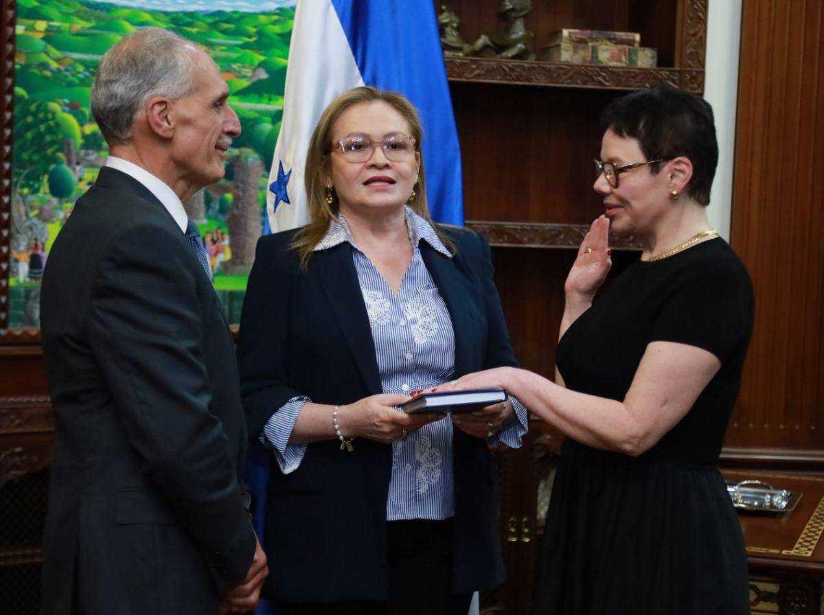 ¿Cuál es el cargo de Beatriz Valle en el Gobierno de Nasry Asfura?