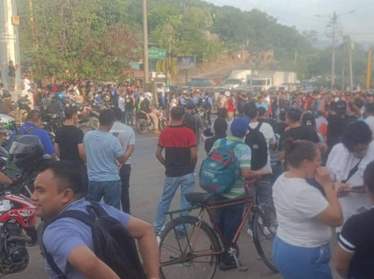 Transportistas protestan en la zona norte por los altos costos de los combustibles