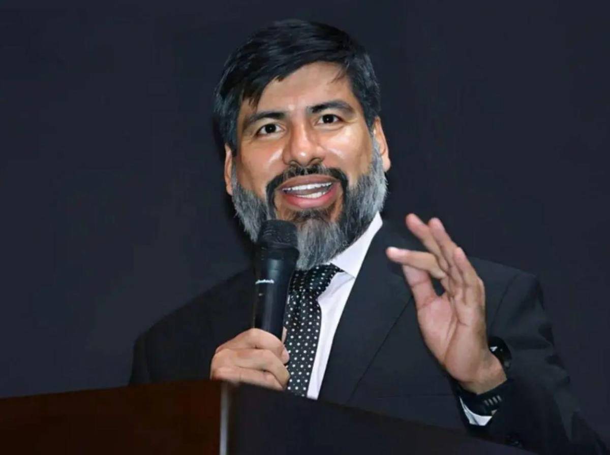 Romeo Vásquez atiza contra Johel Zelaya: Fiscal de juguete, hágase hombre