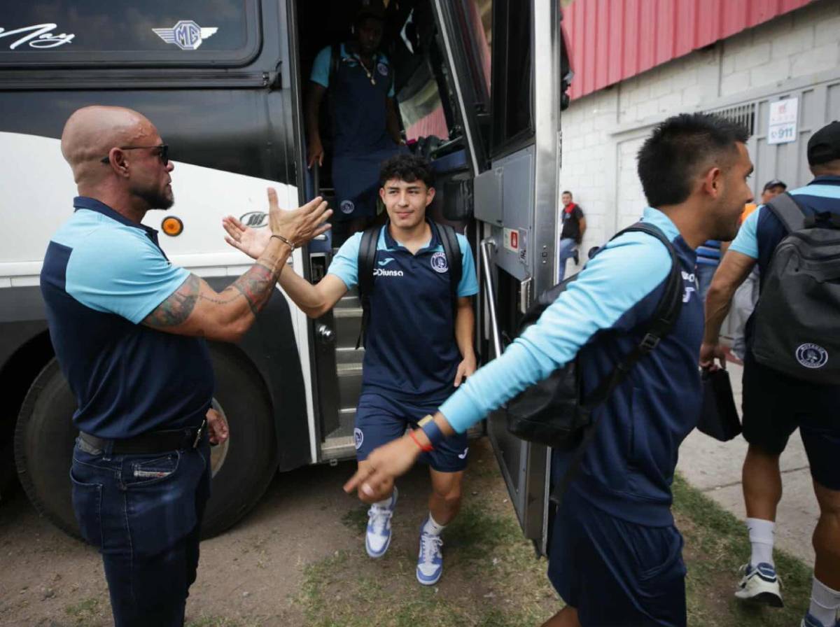 No viste en TV: La 'Roca' aparece en Motagua y Rodrigo Auzmendi se destapa