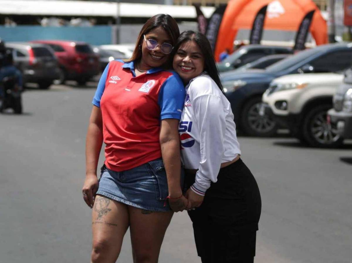 Olimpia vs Real España: chicas roban suspiros y ambiente de fiesta en el Nacional
