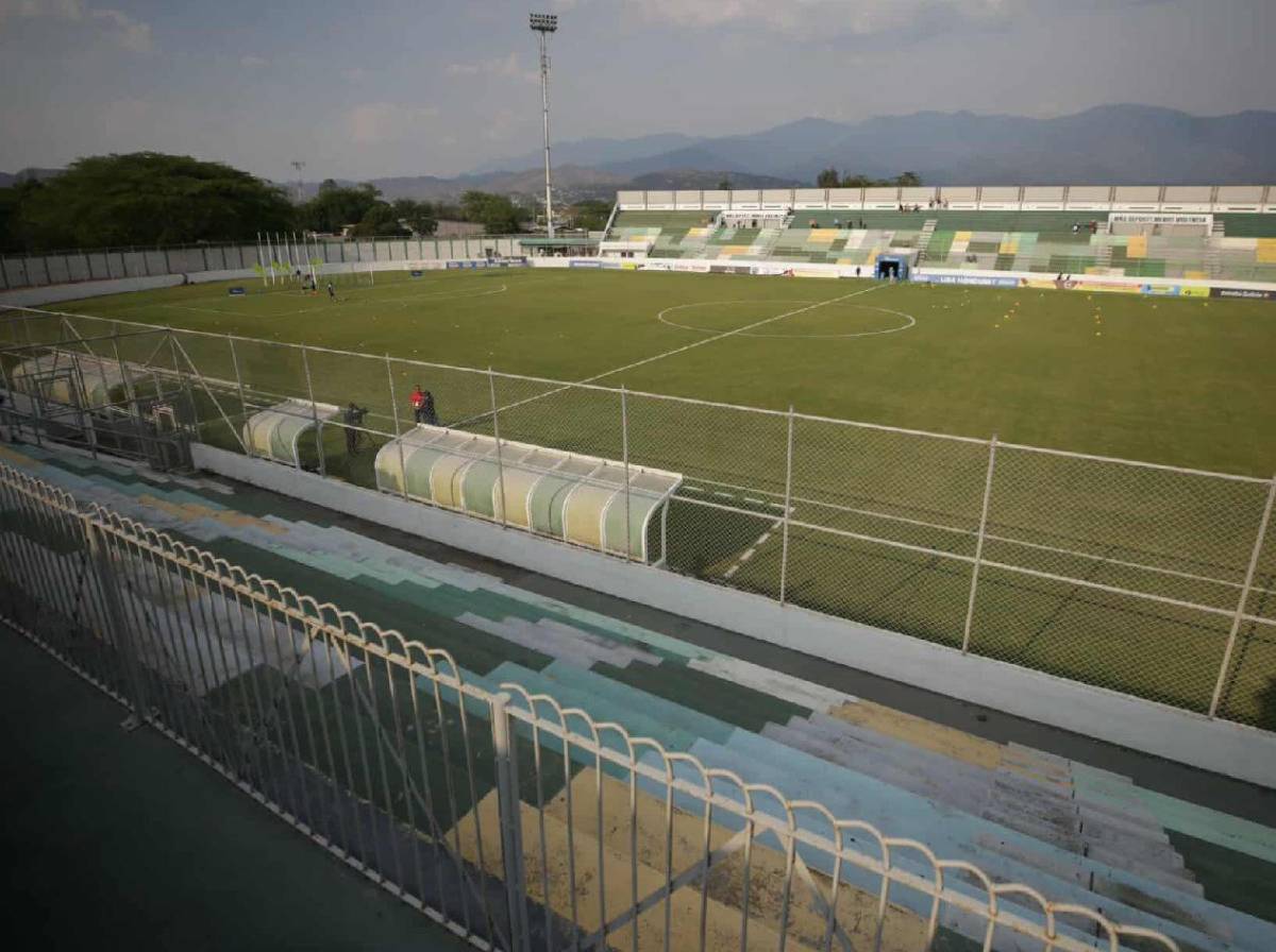 No viste en TV: La 'Roca' aparece en Motagua y Rodrigo Auzmendi se destapa