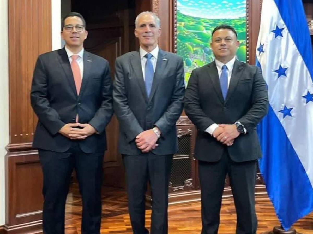 ¿Cuál es el cargo de Beatriz Valle en el Gobierno de Nasry Asfura?