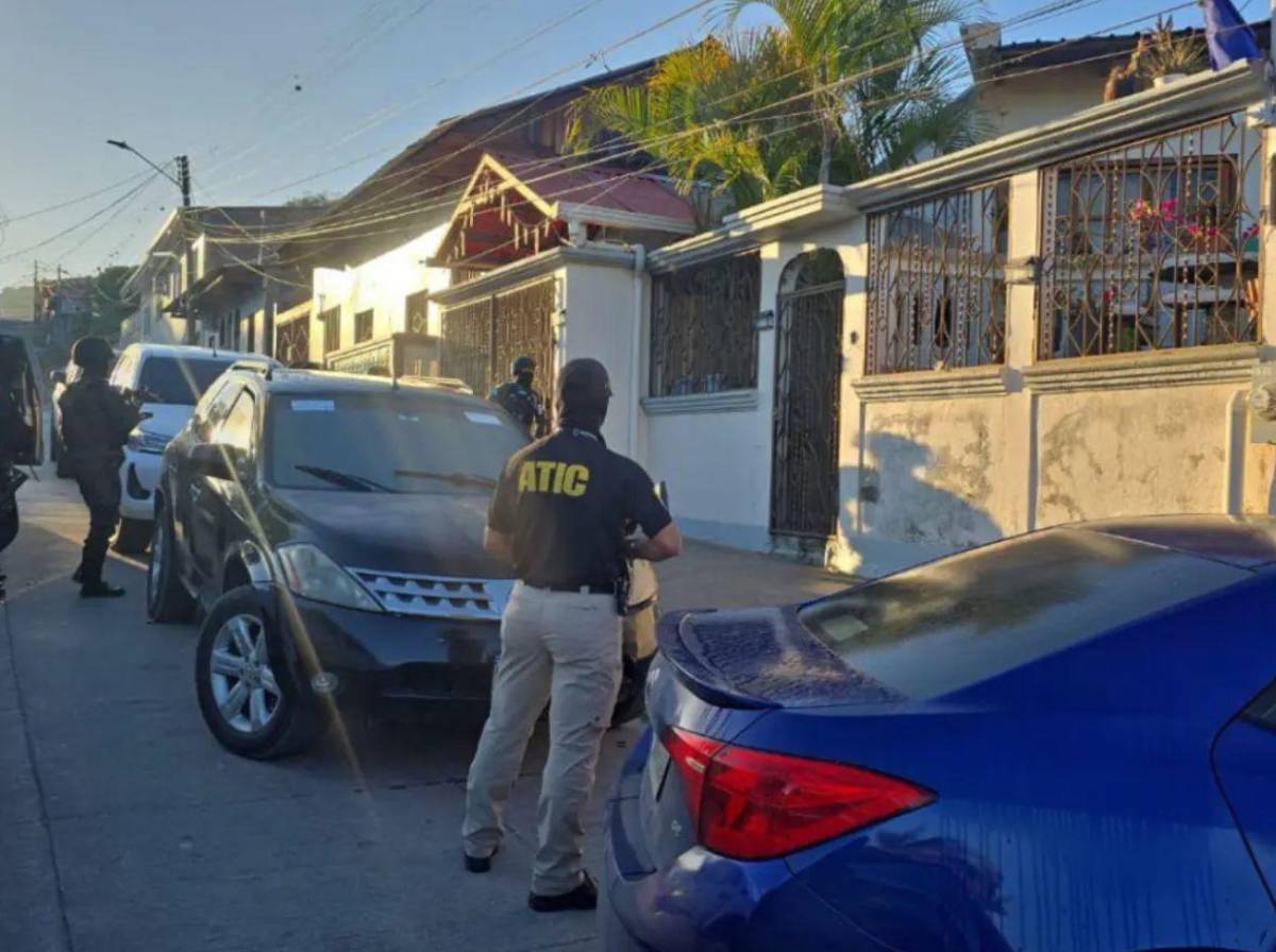 Hallan archivos municipales en casas vinculadas a exalcalde de El Corpus