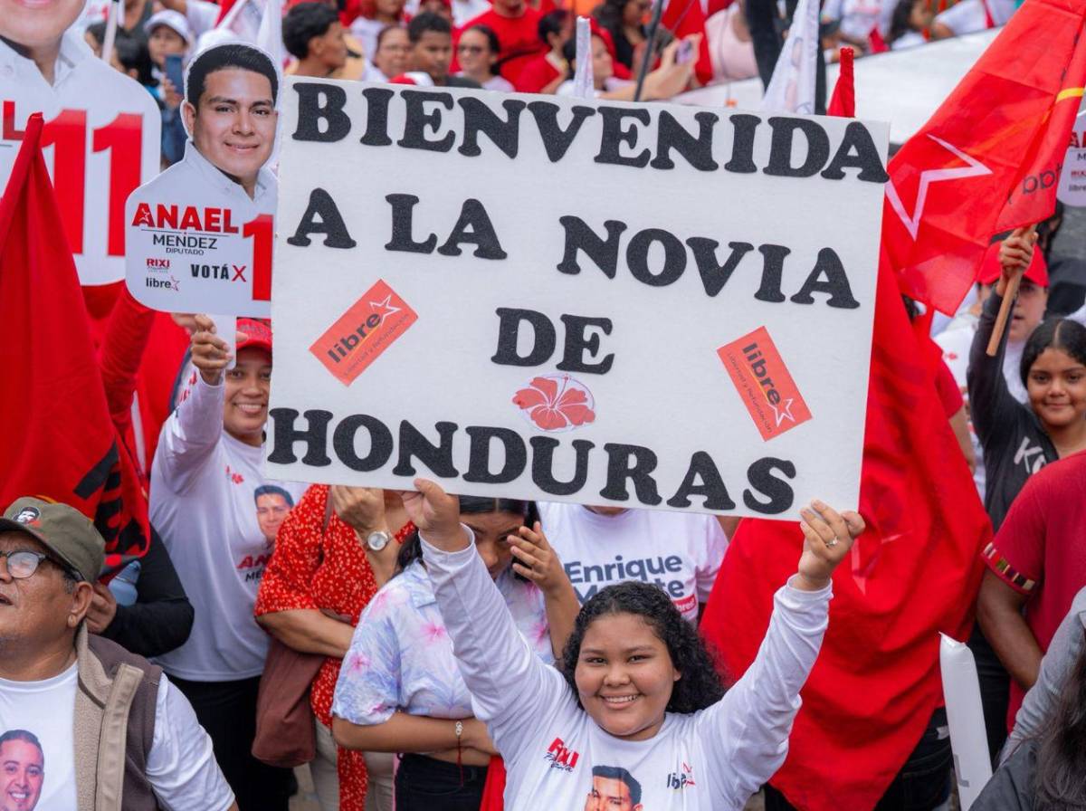 Rixi Moncada promete mejorar salarios de la clase trabajadora en su visita a La Ceiba