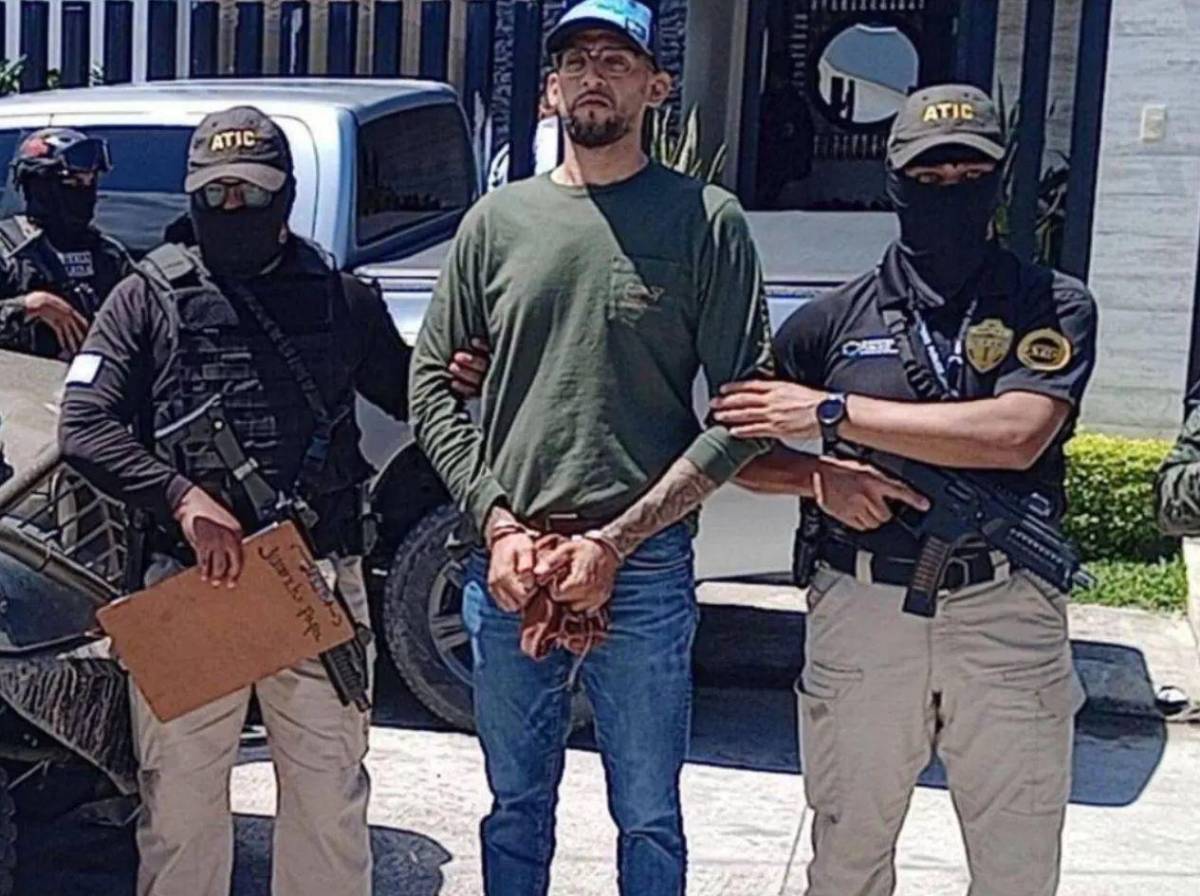 Centro turístico, finca, casas y carros: bienes asegurados a Martín Flores