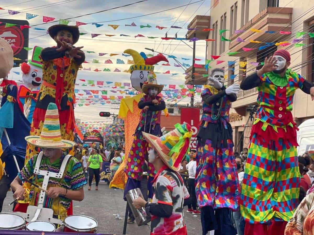 Durante esa semana se desarrollarán diversas actividades recreativas y culturales, acompañadas por las reinas de la feria y carnaval.