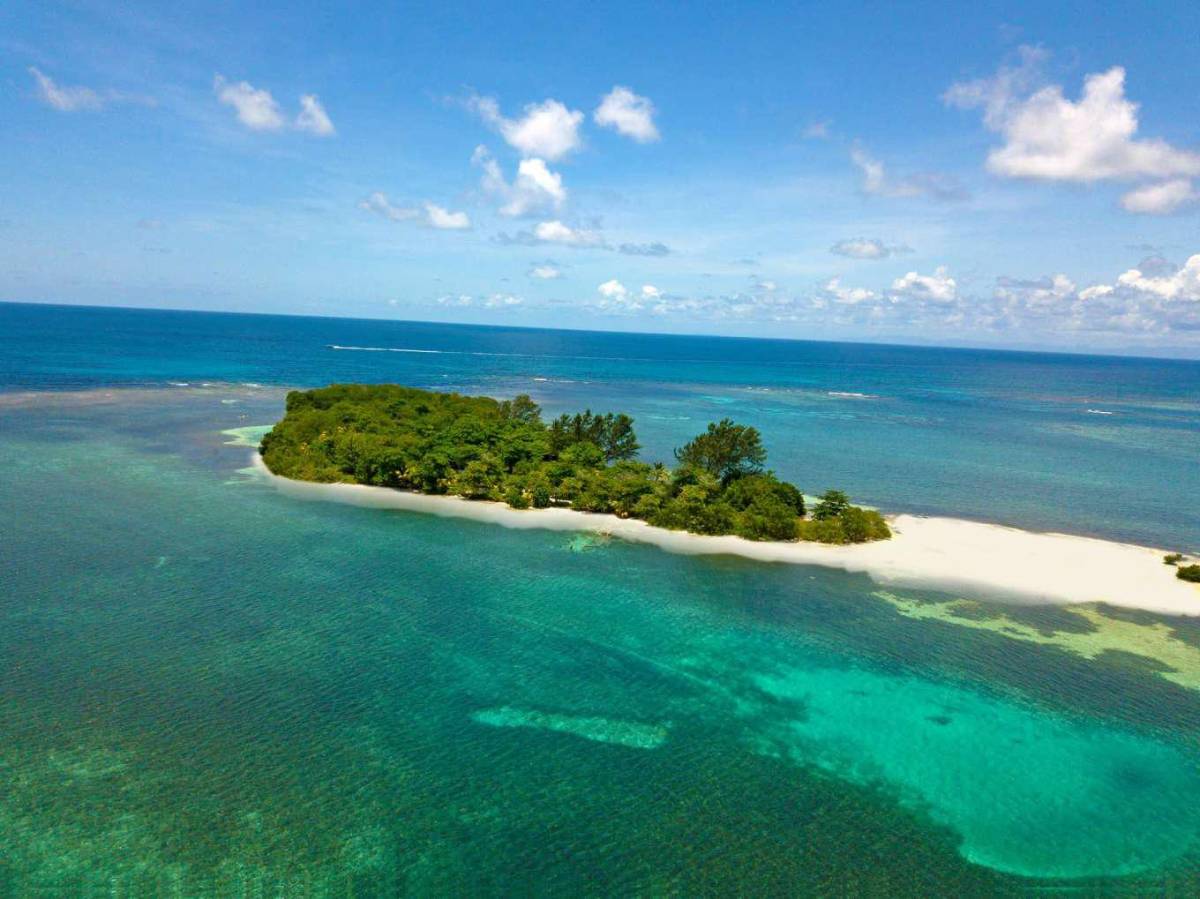 El paradisiaco cayo es reclamado por Belice.