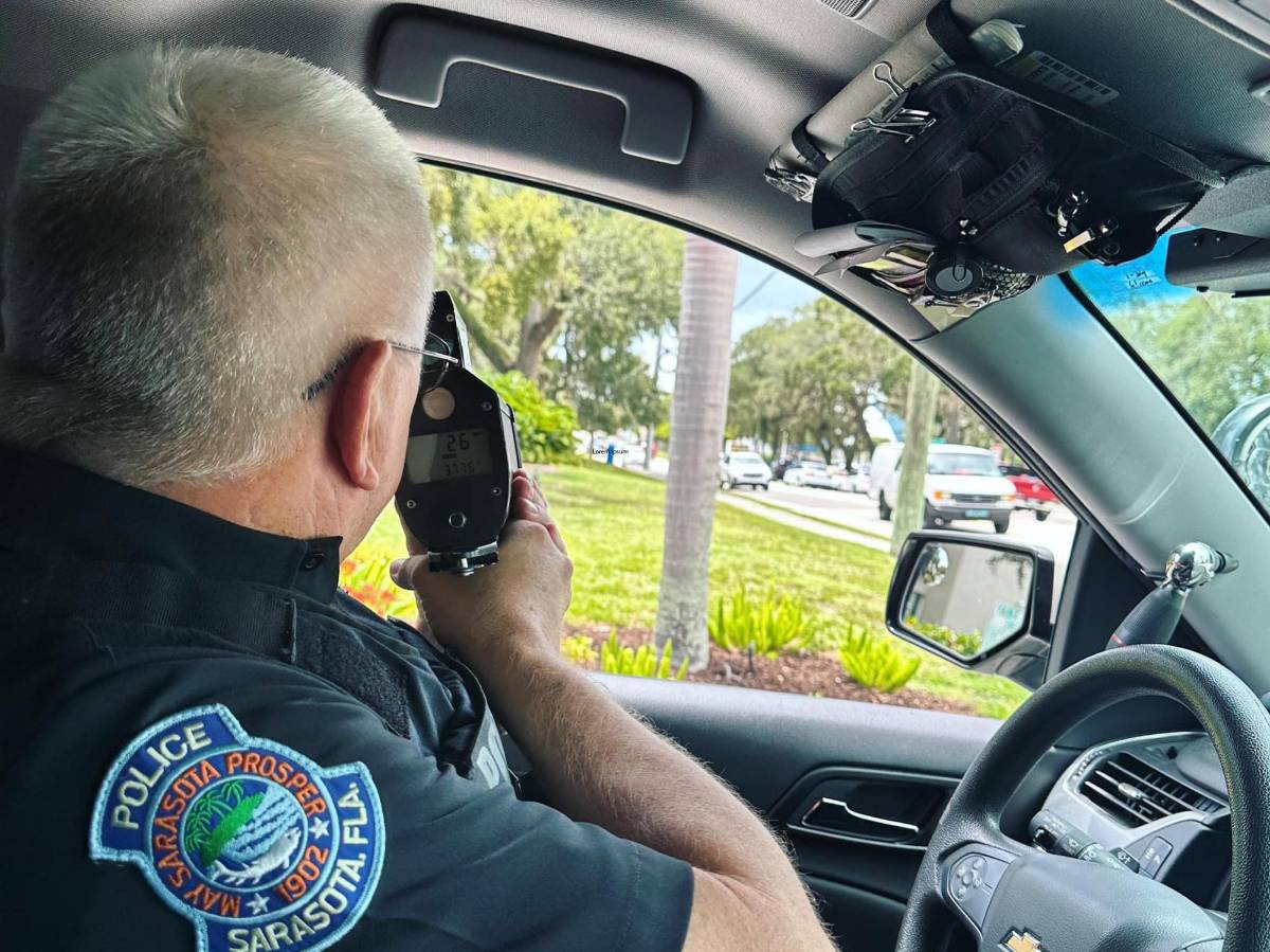 Florida: Alumno amenazó en redes sociales con detonar bomba en colegio