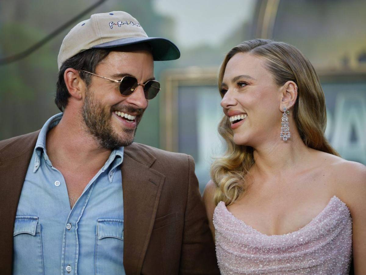 ¿Quién es Jonathan Bailey, el hombre más sexy del mundo 2025, según People?