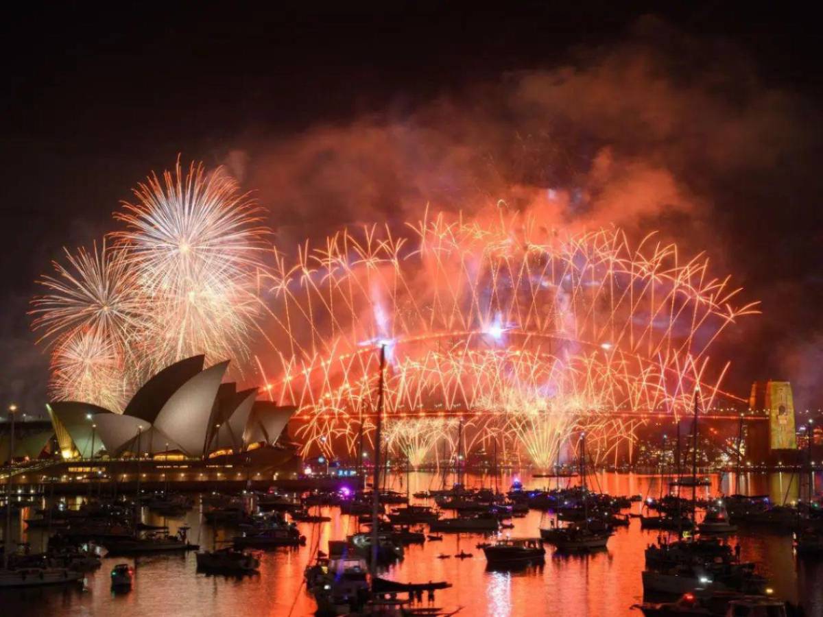 Sídney recibe el 2026 con espectáculo de fuegos artificiales