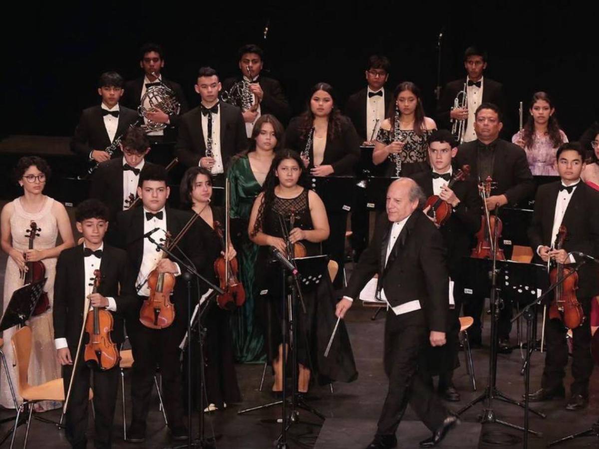 Orquesta Victoriano López lleva el talento musical de Honduras a escenarios de España
