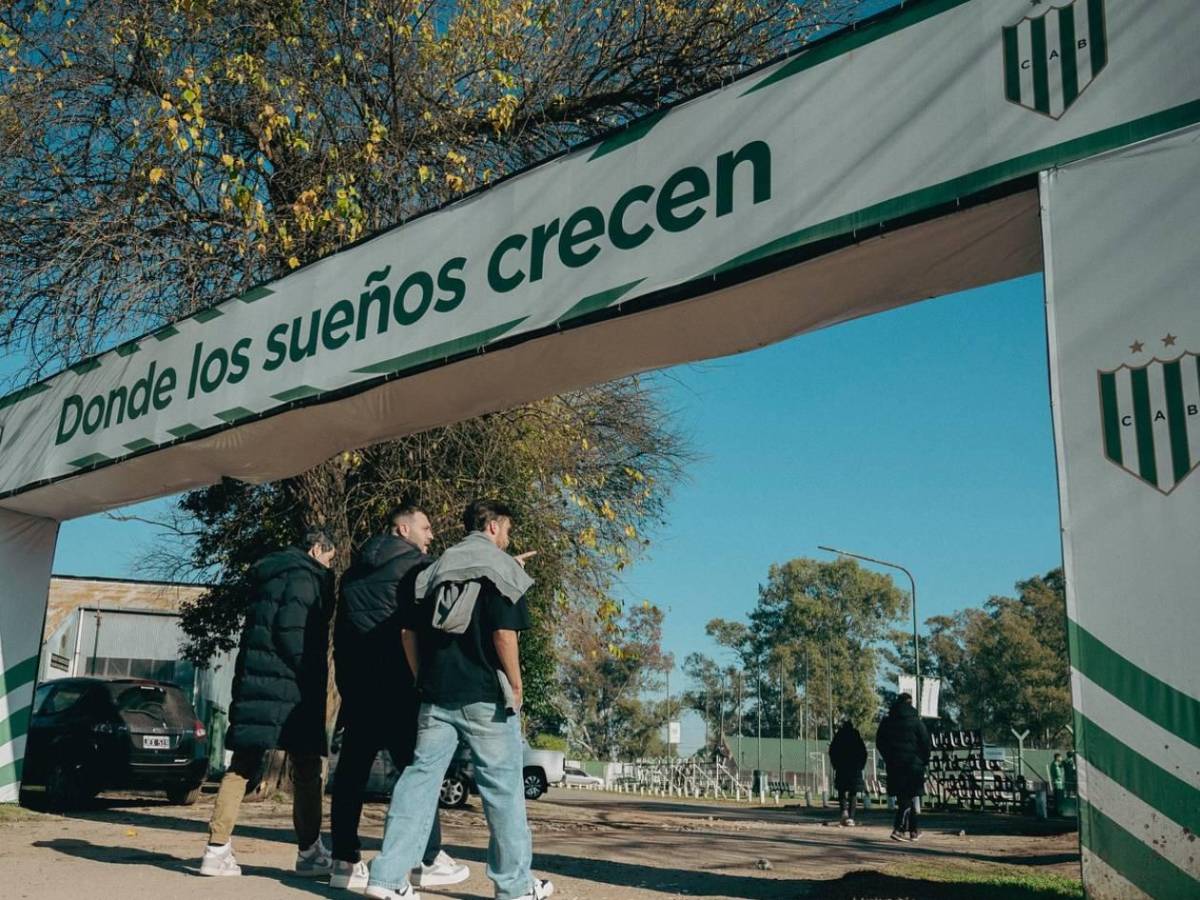 Troglio y Auzmendi la pasan mal tras estallar escándalo en Banfield: La paz no llegará