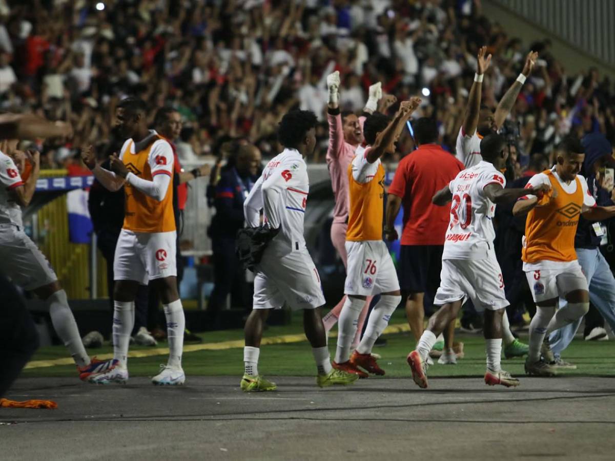 Olimpia celebra la Copa 40, Espinel como nunca antes visto y gesto de Marathón