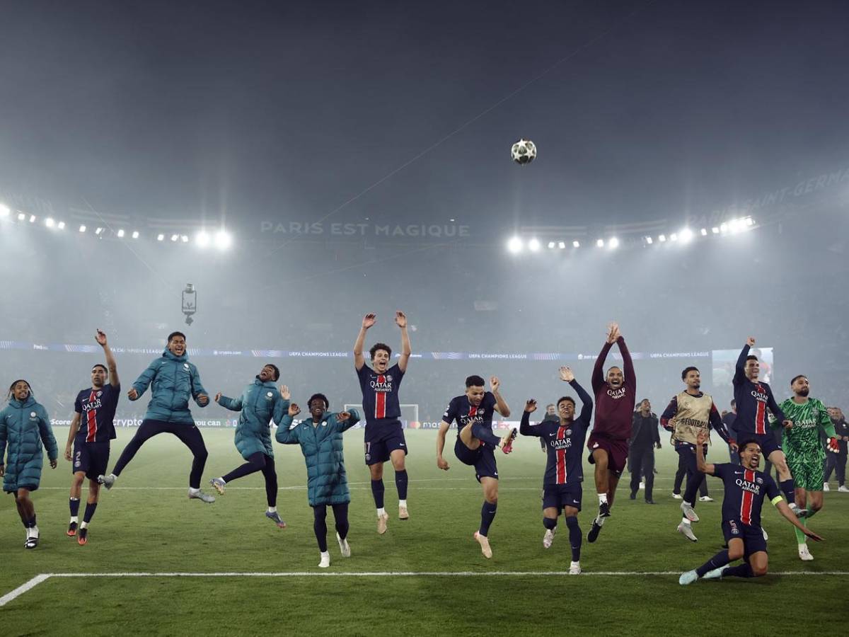 PSG celebra pase a la final, el héroe, la jugada extraña y la tristeza del Arsenal