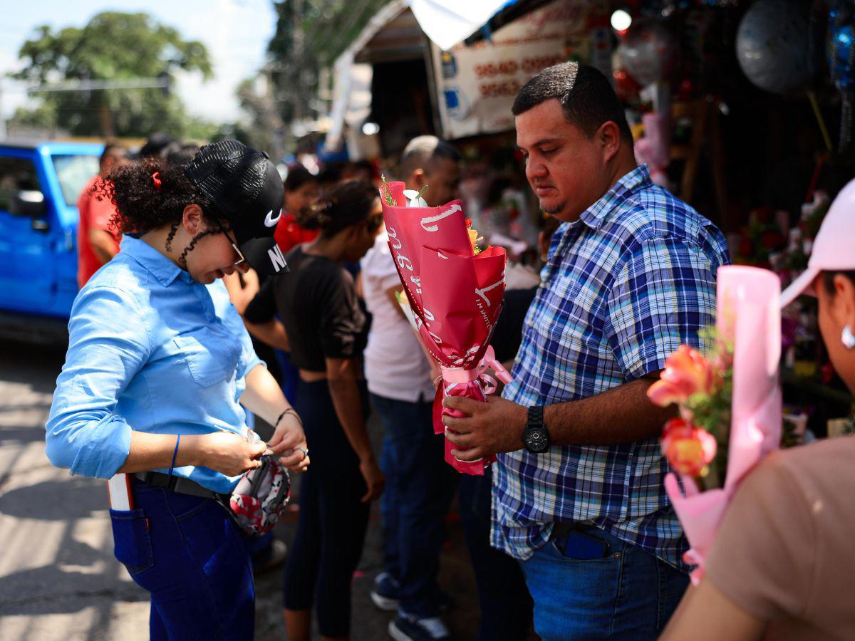 Sampedranos abarrotan el Guamilito por San Valentín