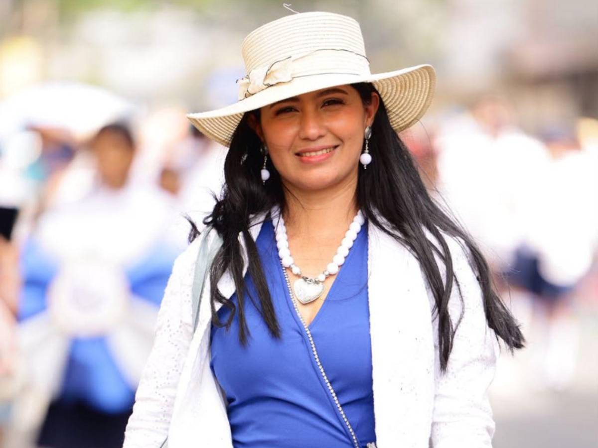 Vocación y elegancia: los docentes también brillaron en las fiestas patrias