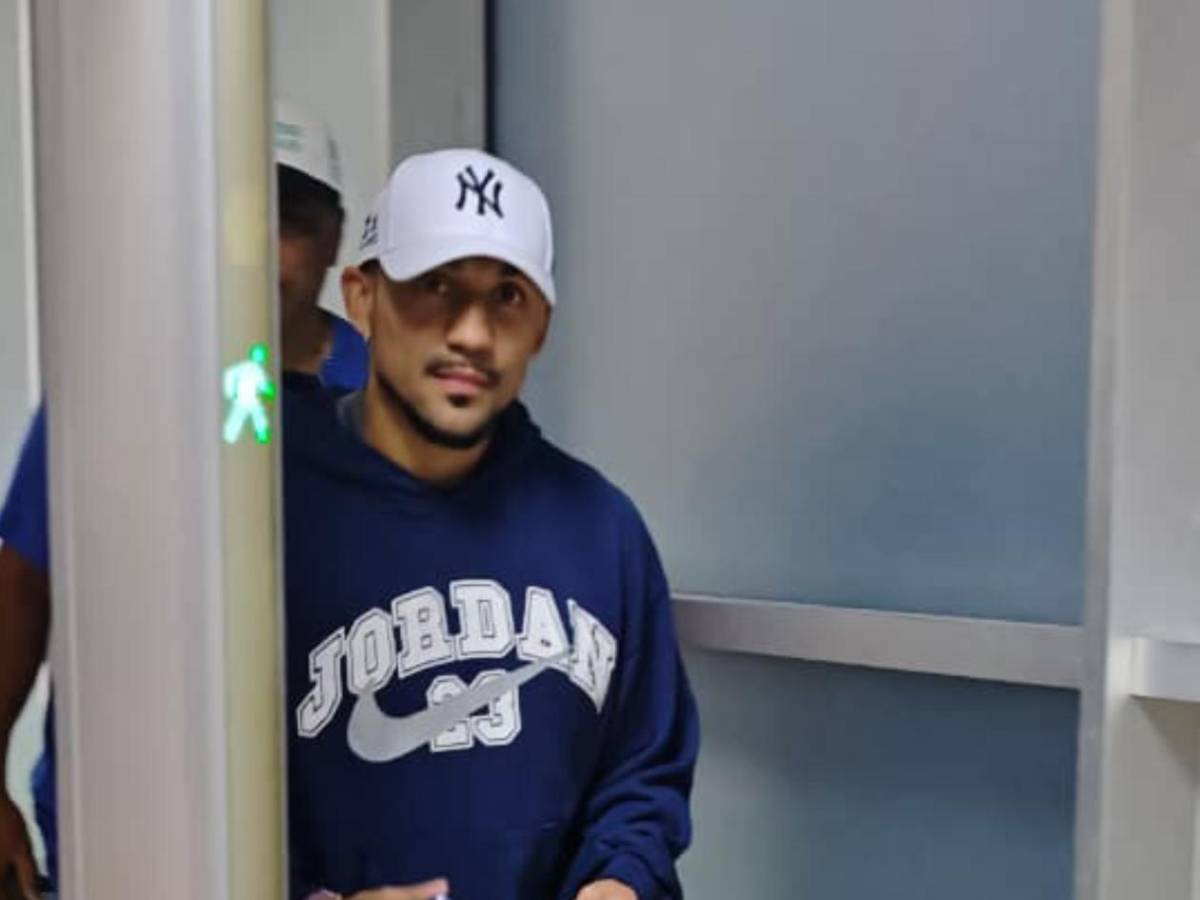 Teófimo López sorprende: Acepta invitación de la presidenta Xiomara Castro