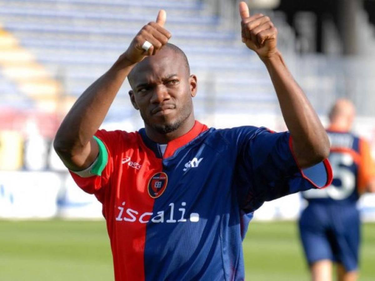 El récord que nadie conocía de David Suazo en Italia y que fue igualado