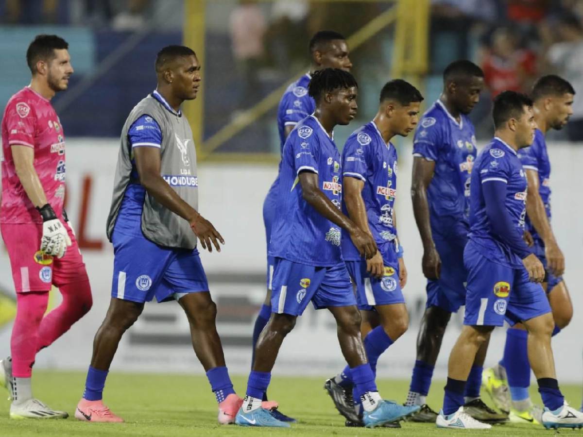 Olimpia celebra en el Morazán, polémica, tristeza del Victoria y reacción de Beckeles
