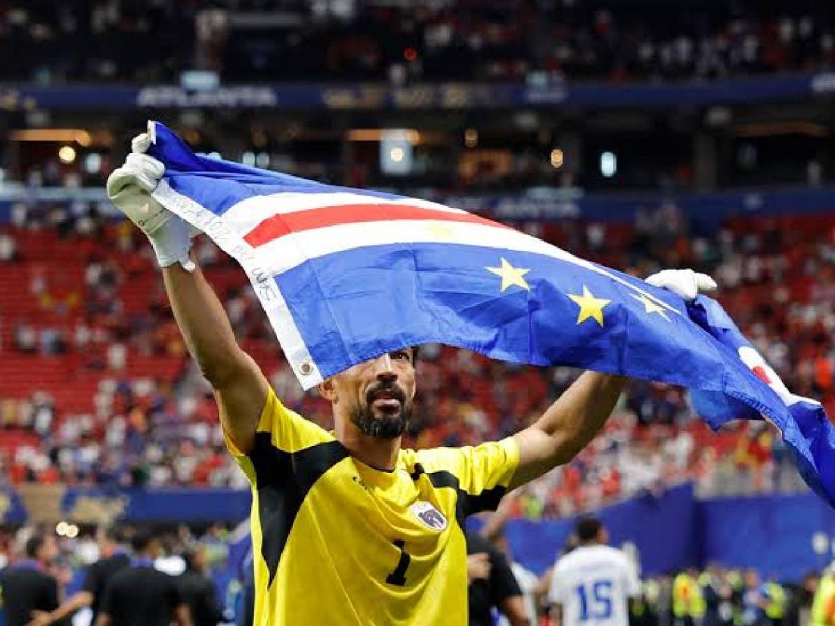 Vozinha ya firmó: destapan su increíble salario en nuevo equipo tras el Mundial