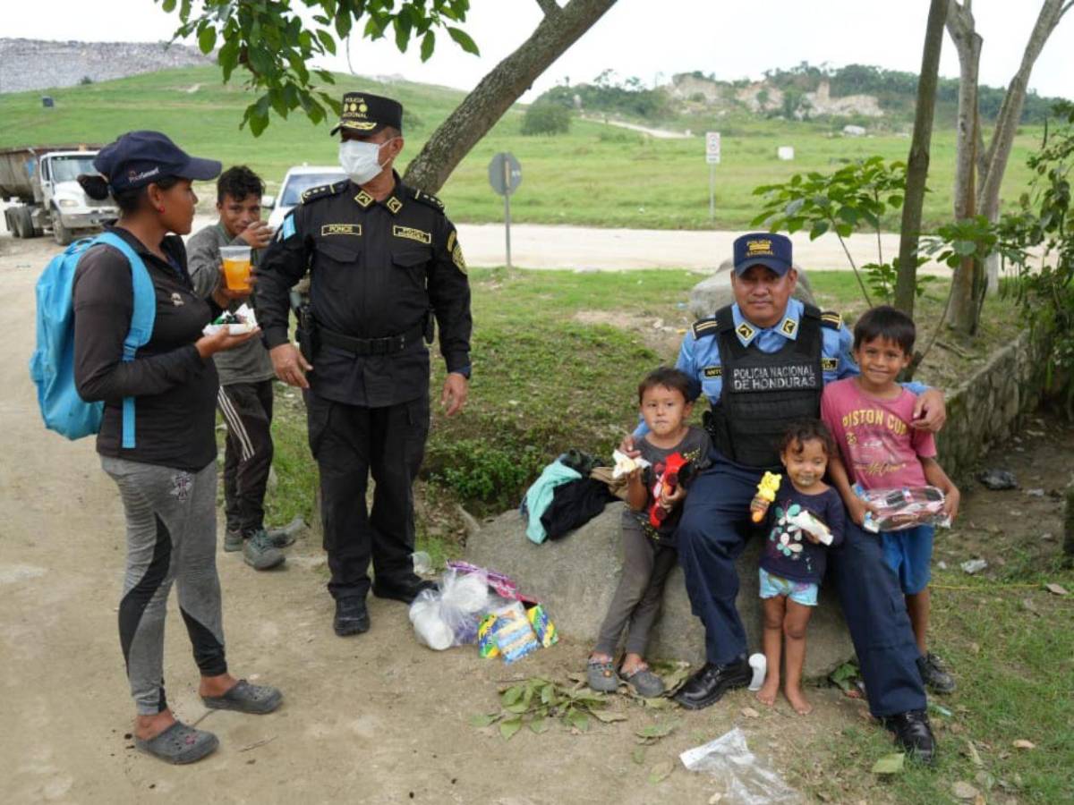 Policías comparten alegría y esperanza con familias del crematorio de El Ocotillo