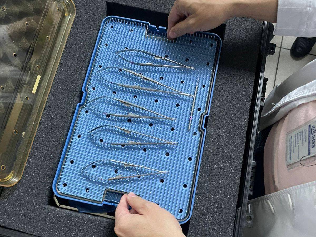 IHSS recibe equipo para cirugía cardiovascular valorado en más de L9 millones