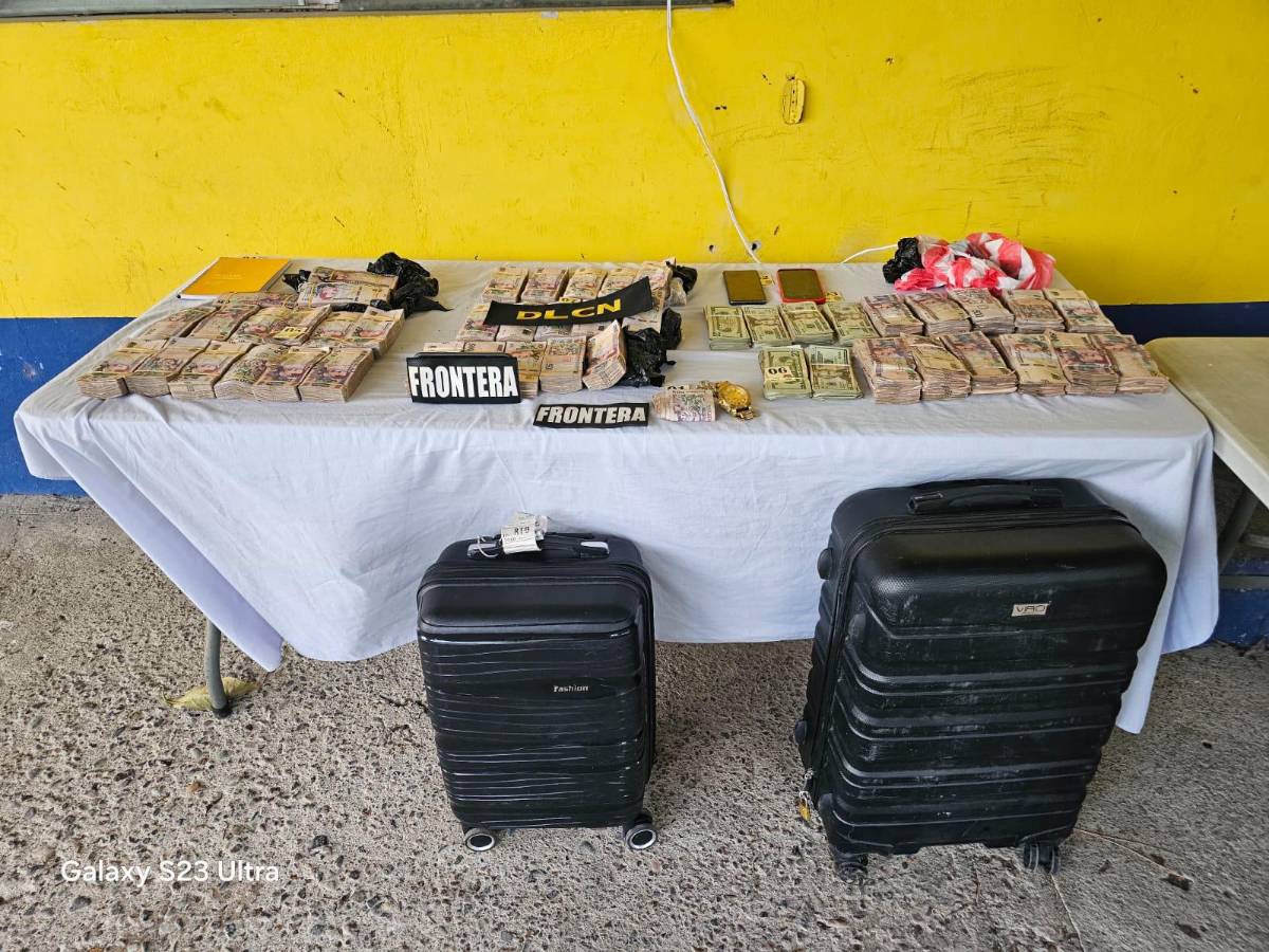 Confirman decomiso de más de L4 millones y $10,600 a capturados en el muelle de La Ceiba