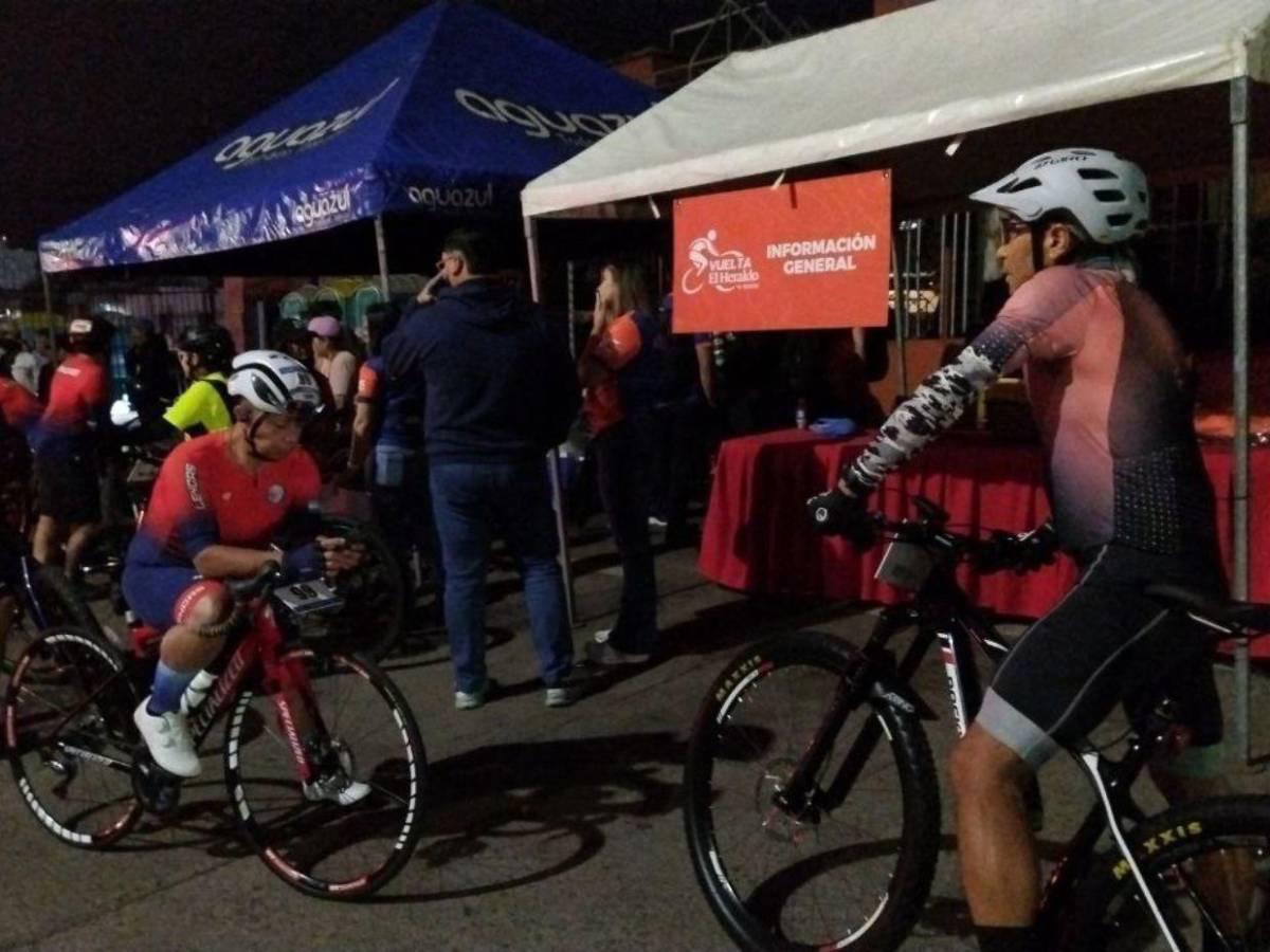 Vuelta Ciclística de EL HERALDO 2025: furor y petición de matrimonio