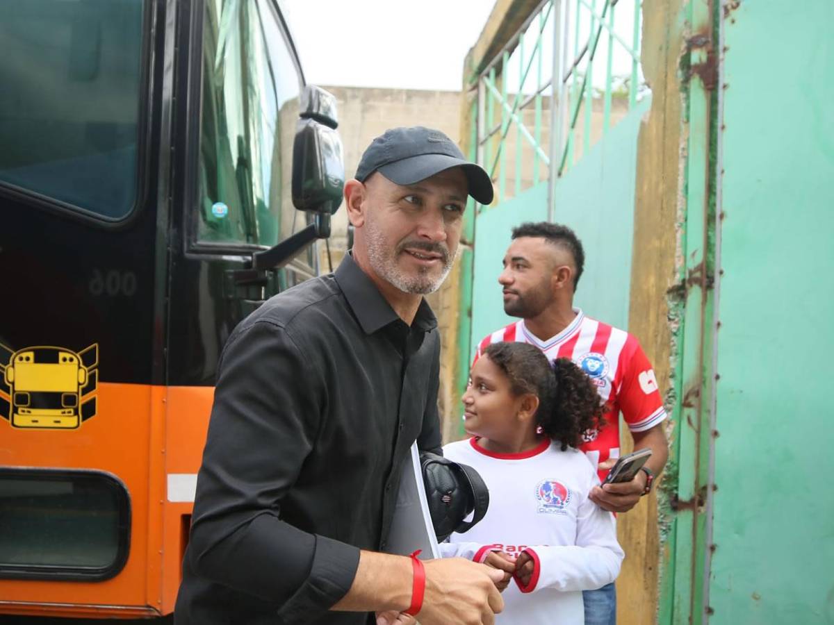 Olimpia sonríe en Juticalpa, el 'infiltrado', Espinel hace debutar a isleño y las bellezas